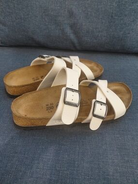 White Adjustable Buckle Women’s Sandals, Birkenstock Size 36 Or 5.5